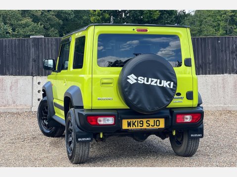 Suzuki Jimny SZ5 2