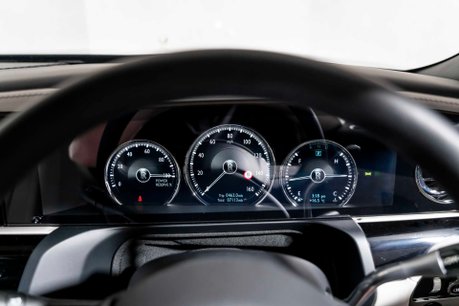 Rolls-Royce Ghost V12. FULL PPF. STARLIGHT. H, C & M SEATS. REAR ENTERTAINMENT. HUD. 61