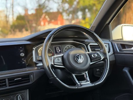 Volkswagen Polo 1.0 Polo R-Line TSi 5dr 45