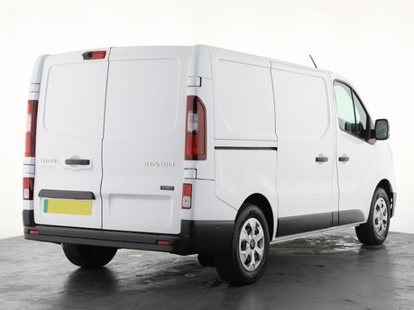 Renault Trafic SL30 90kW 52kWh Advance Van Auto 4