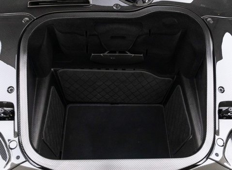 Porsche 918 Spyder 32