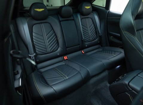 Aston Martin DBX 707 17