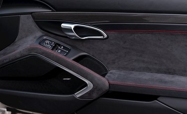 Porsche 718 Cayman GTS 21