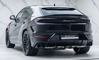 Lamborghini Urus SE 10