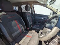 Dacia Duster TECHROAD DCI 13