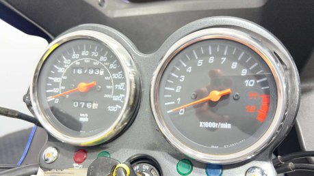 Suzuki GS500 F 2006 16K NEW MOT SERVICED WARRANTY CLASSIC 500CC COMMUTER BIKE 12