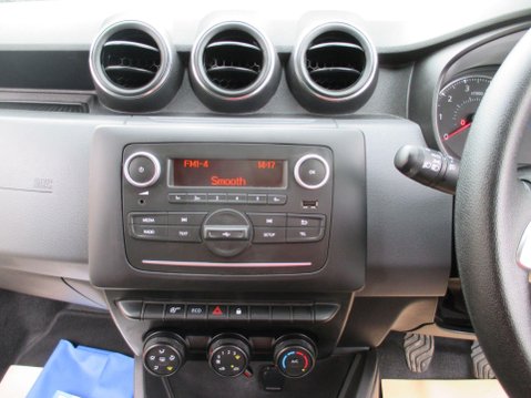 Dacia Duster 1.6 SCe Essential Euro 6 (s/s) 5dr 16