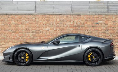 Ferrari 812 Superfast 2