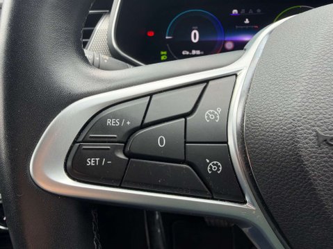 Renault Arkana 1.6 E-TECH techno SUV 5dr Petrol Hybrid Auto 2WD Euro 6 (s/s) (145 ps) 23