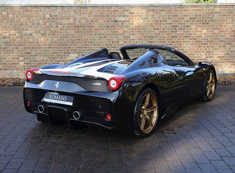 Ferrari 458 Speciale Aperta 15