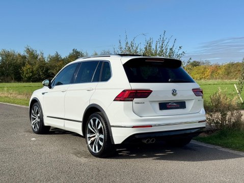 Volkswagen Tiguan 2.0 TDI BlueMotion Tech R-Line Euro 6 (s/s) 5dr 10