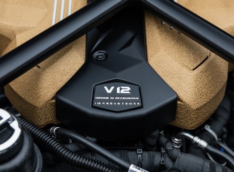 Lamborghini Aventador SVJ LP 770-4 ROADSTER 55