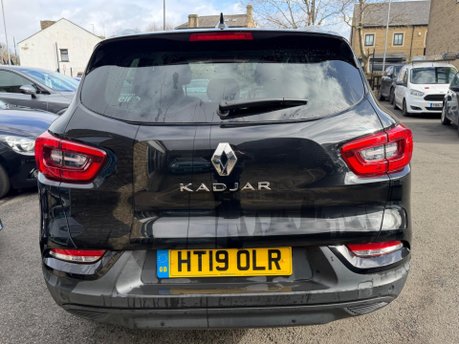 Renault Kadjar ICONIC TCE 5