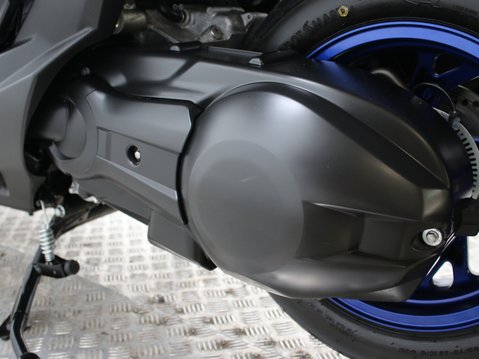 Suzuki Burgman 400 AN 400 AM2 32