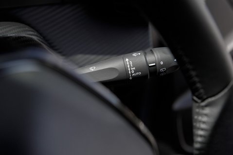 Peugeot 208 ALLURE PREMIUM 18