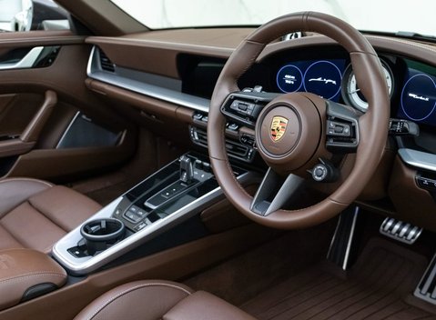 Porsche 911 Turbo S Cabriolet (992) 7