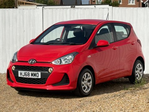 Hyundai i10 SE *ONLY 8,365 MILES* 1