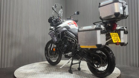 Triumph Tiger 2017 XCA Adventure bike 37K full metal luggage 800cc 8