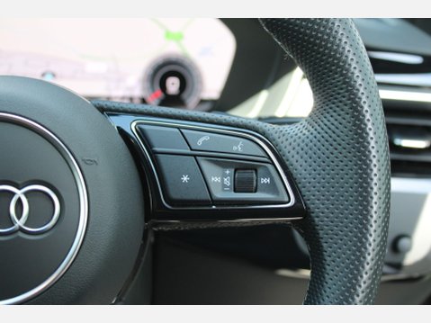 Audi A5 SPORTBACK TFSI S LINE BLACK EDITION MHEV 19