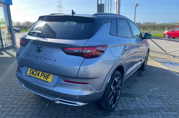 Vauxhall Grandland 1.5 Turbo D Ultimate Auto 7