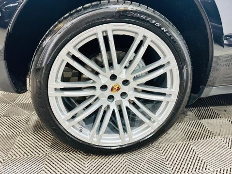 Porsche Macan 3.0 TD V6 S PDK 4WD Euro 6 (s/s) 5dr 27