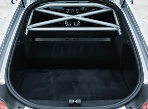 Mercedes-Benz AMG GT R 46