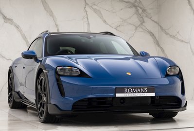 Porsche Taycan 4 Cross Turismo