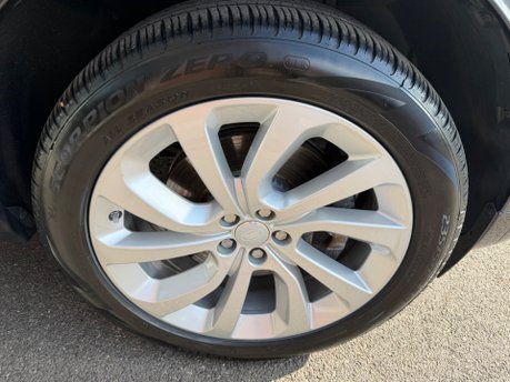 Land Rover Discovery Sport 1.5 P300e 12.2kWh R-Dynamic S 5dr Petrol Plug-in Hybrid 4WD Euro 6 (309 ps) 17