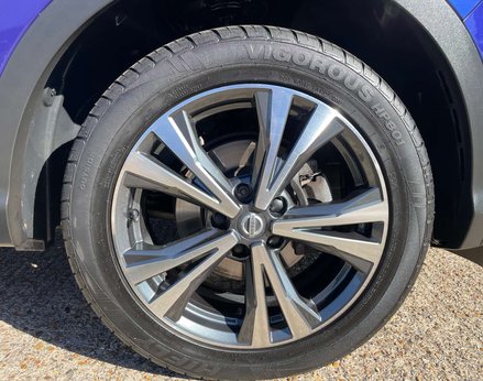 Nissan Qashqai 1.3 Qashqai N-Connecta DiG-T 5dr 15