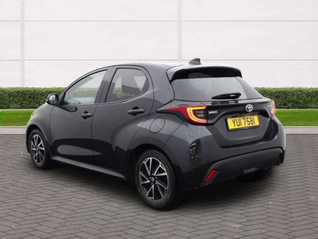 Toyota Yaris 1.5 Yaris Design HEV CVT 5dr 2