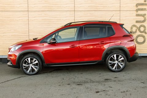 Peugeot 2008 PURETECH S/S GT LINE 14