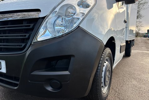 Vauxhall Movano F3500 125 ps Cdti Luton with Tail Lift & Air Con - Direct from MOD 19