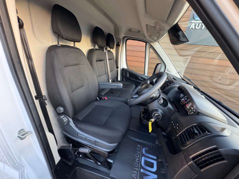 Citroen Relay 2.2 Relay 35 L3H2 Enterprise 5dr 17