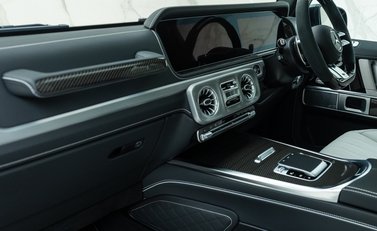 Mercedes-Benz G Class AMG G 63 MAGNO EDITION 21