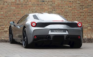 Ferrari 458 Speciale 9