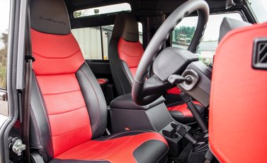 Land Rover Defender 90 Autobiography Edition 12