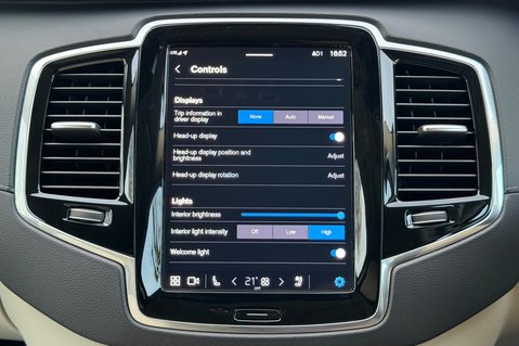 Volvo XC90 RECHARGE T8 ULTIMATE AWD - BLOND LEATHER - VAT QUALIFYING 59