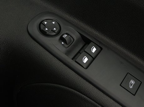 Peugeot Partner Standard 1.5 BlueHDi 130 Professional Auto EAT8 19