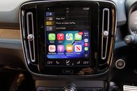 Volvo XC40 B4 R-DESIGN PRO AWD MHEV 32