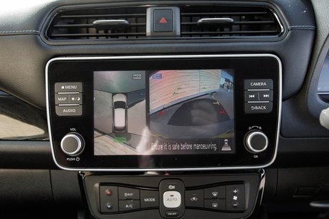 Nissan LEAF TEKNA 32
