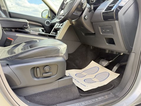 Land Rover Discovery SDV6 HSE LUXURY 28