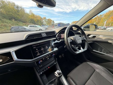 Audi Q3 1.5 TFSI CoD 35 Black Edition Sportback 5dr Petrol Manual Euro 6 (s/s) (150 15