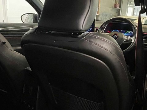 Renault Arkana 1.6 Arkana RS Line E-Tech HEV Auto 5dr 33