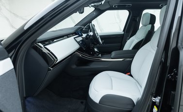 Land Rover Range Rover Sport P550e Autobiography 11