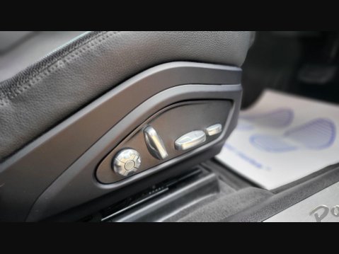 Porsche Panamera 4 10 YEARS EDITION PDK 31
