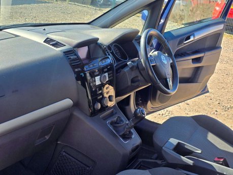 Vauxhall Zafira 1.6 16V Design Euro 5 5dr (SNav) 15