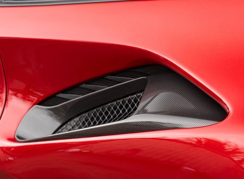 Ferrari 488 Pista 26
