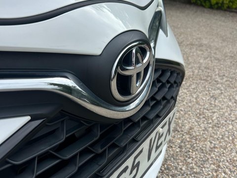 Toyota Yaris 1.33 Dual VVT-i Sport Euro 5 5dr Euro 5 35