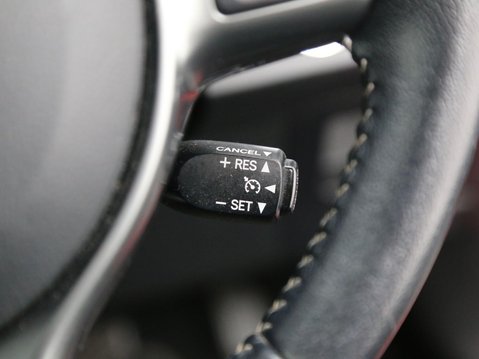 Toyota Yaris 1.5 VVT-h Icon E-CVT Euro 6 (s/s) 5dr 13