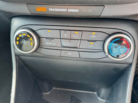 Ford Fiesta TREND 31